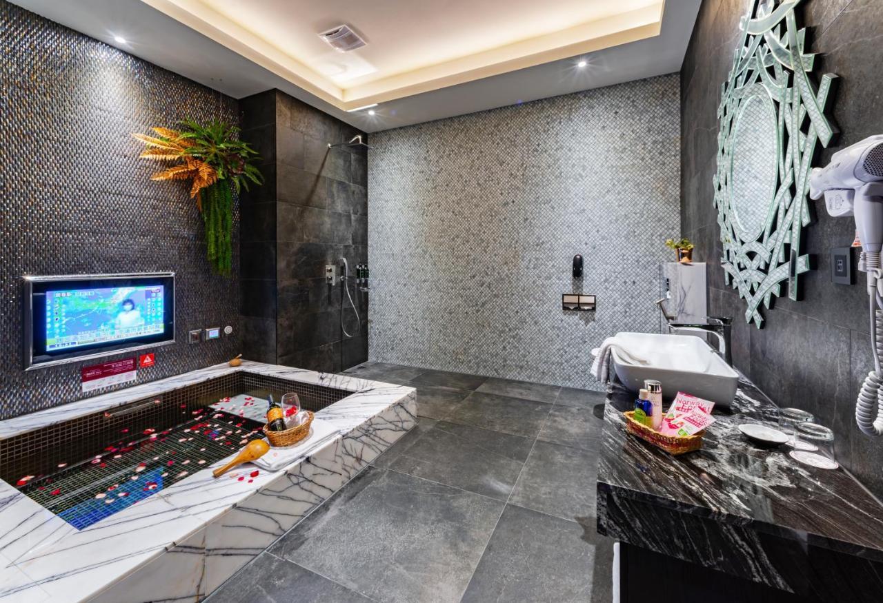 Norway Forest Motel - Wen Chuang Branch Taizhong Zewnętrze zdjęcie